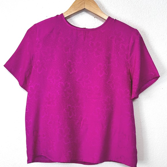 Laura & Jayne Petite Tops - Laura & Jayne Petite Magenta 100% Silk Floral Jacquard Short Sleeve Blouse S